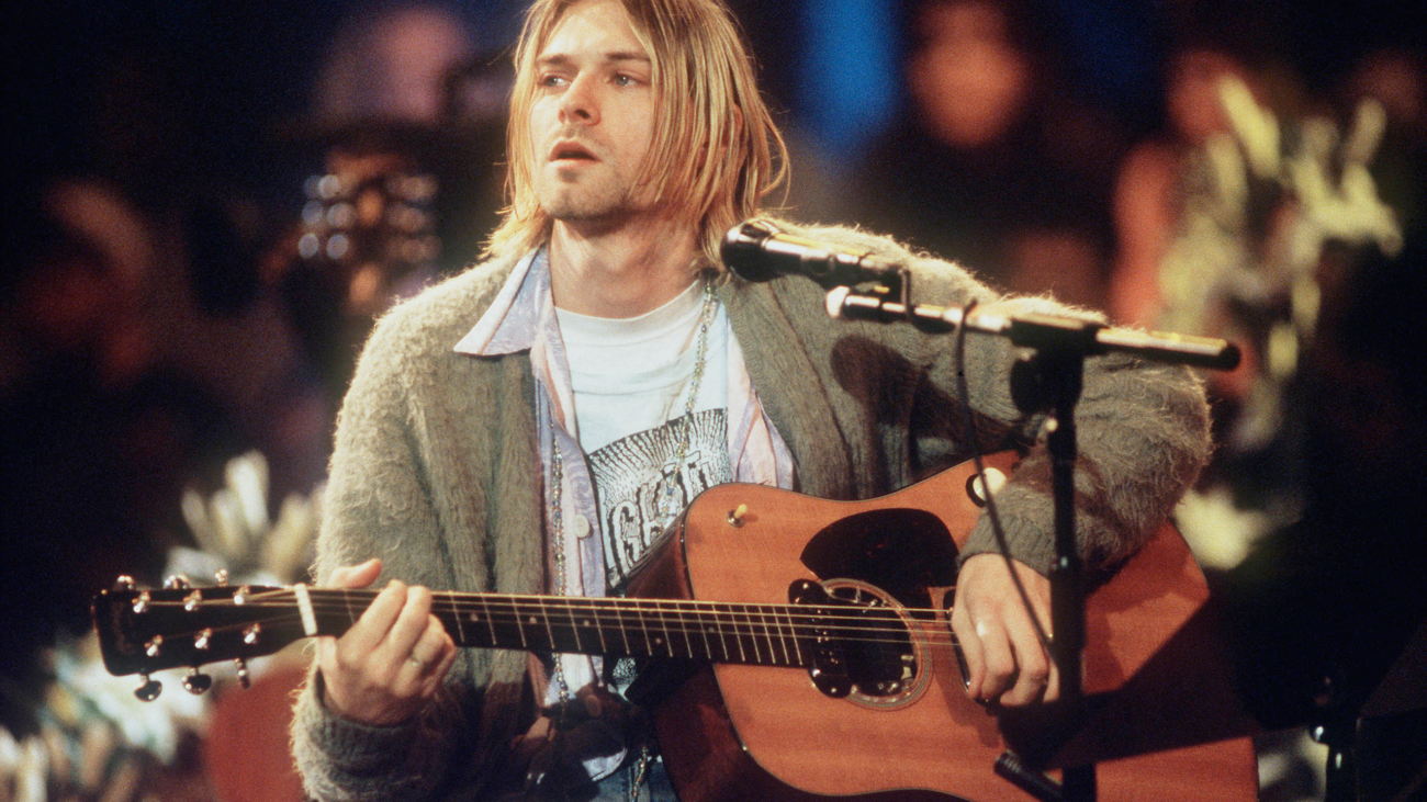 kurt-cobain-nirvana-mtv-unplugged-e3627468-cb34-46be-a8ce-39d305a356d7