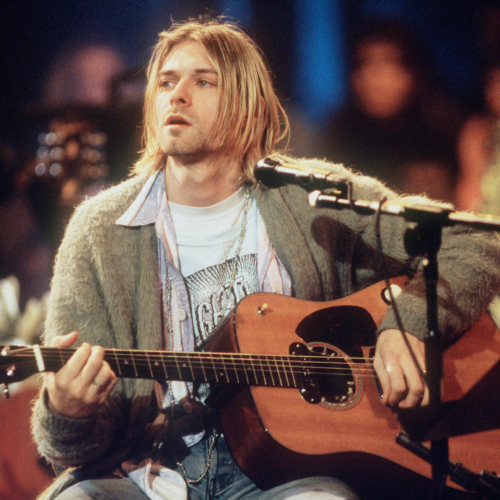 kurt-cobain-nirvana-mtv-unplugged-e3627468-cb34-46be-a8ce-39d305a356d7